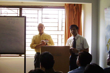 Foreign Delegates Visit